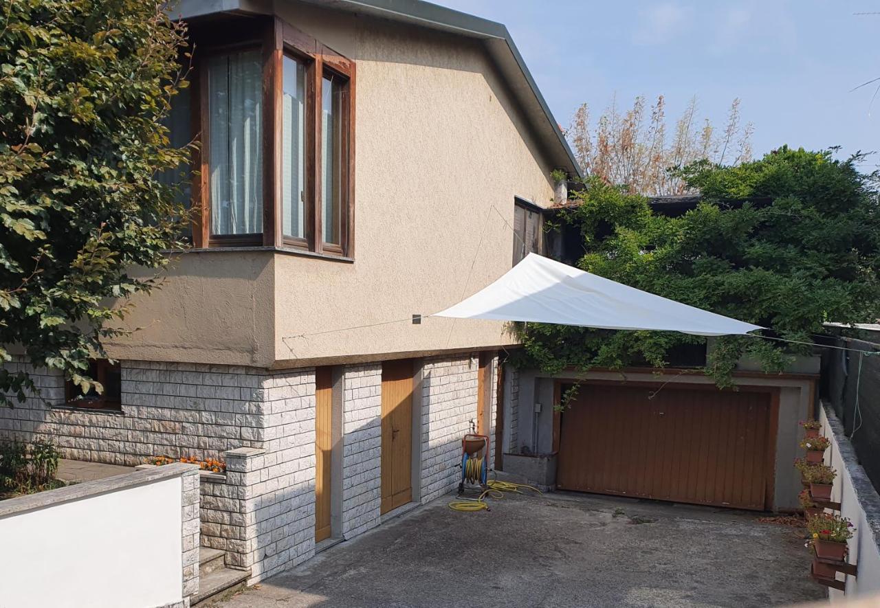 B&B Family Home Soresina Bagian luar foto