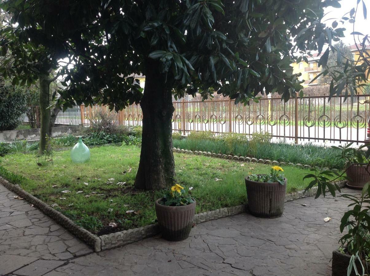 B&B Family Home Soresina Bagian luar foto